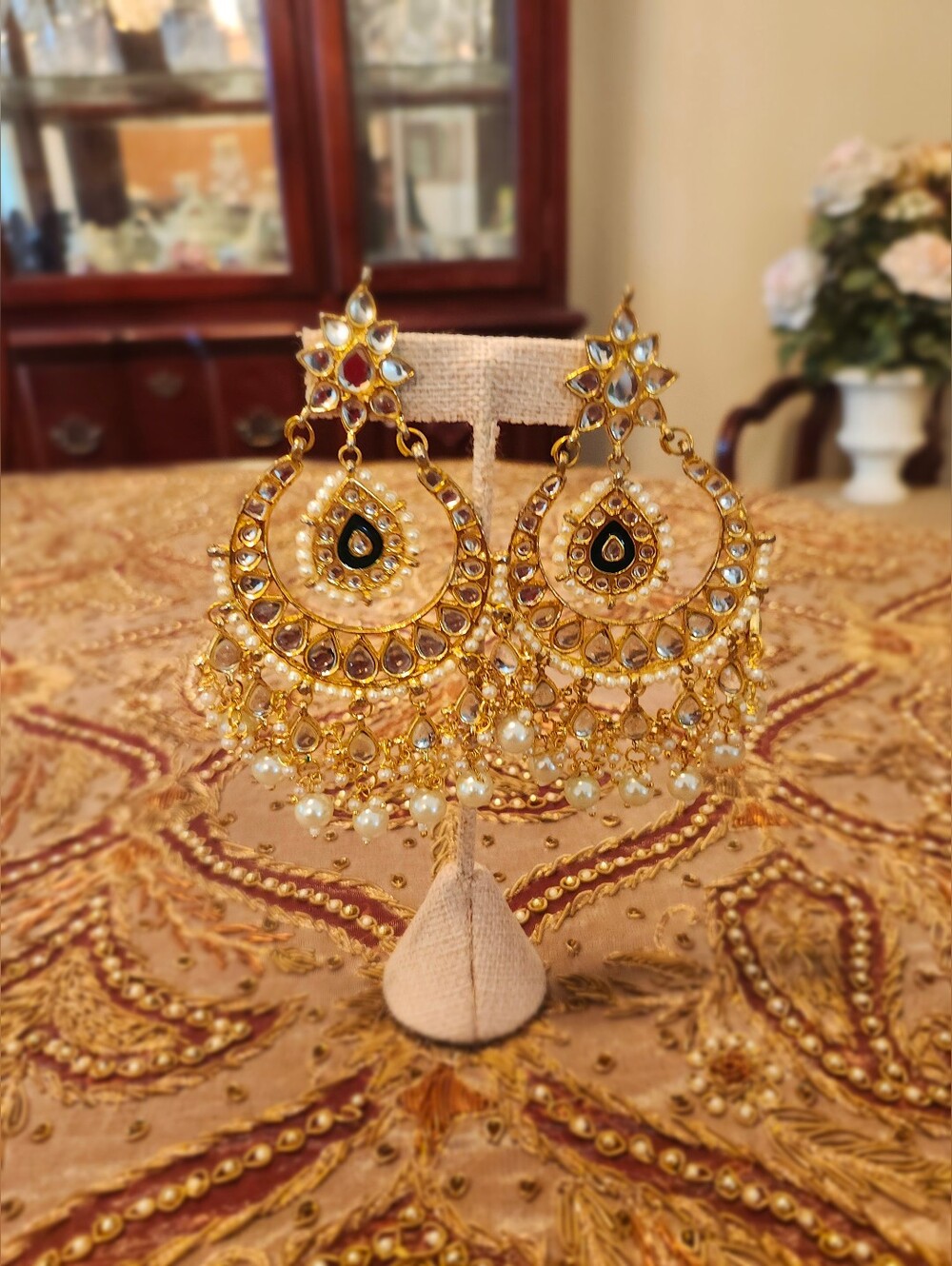Gold and Pearl Chandlier Earrings - Elegant Women Jewelry Kundan Earings,